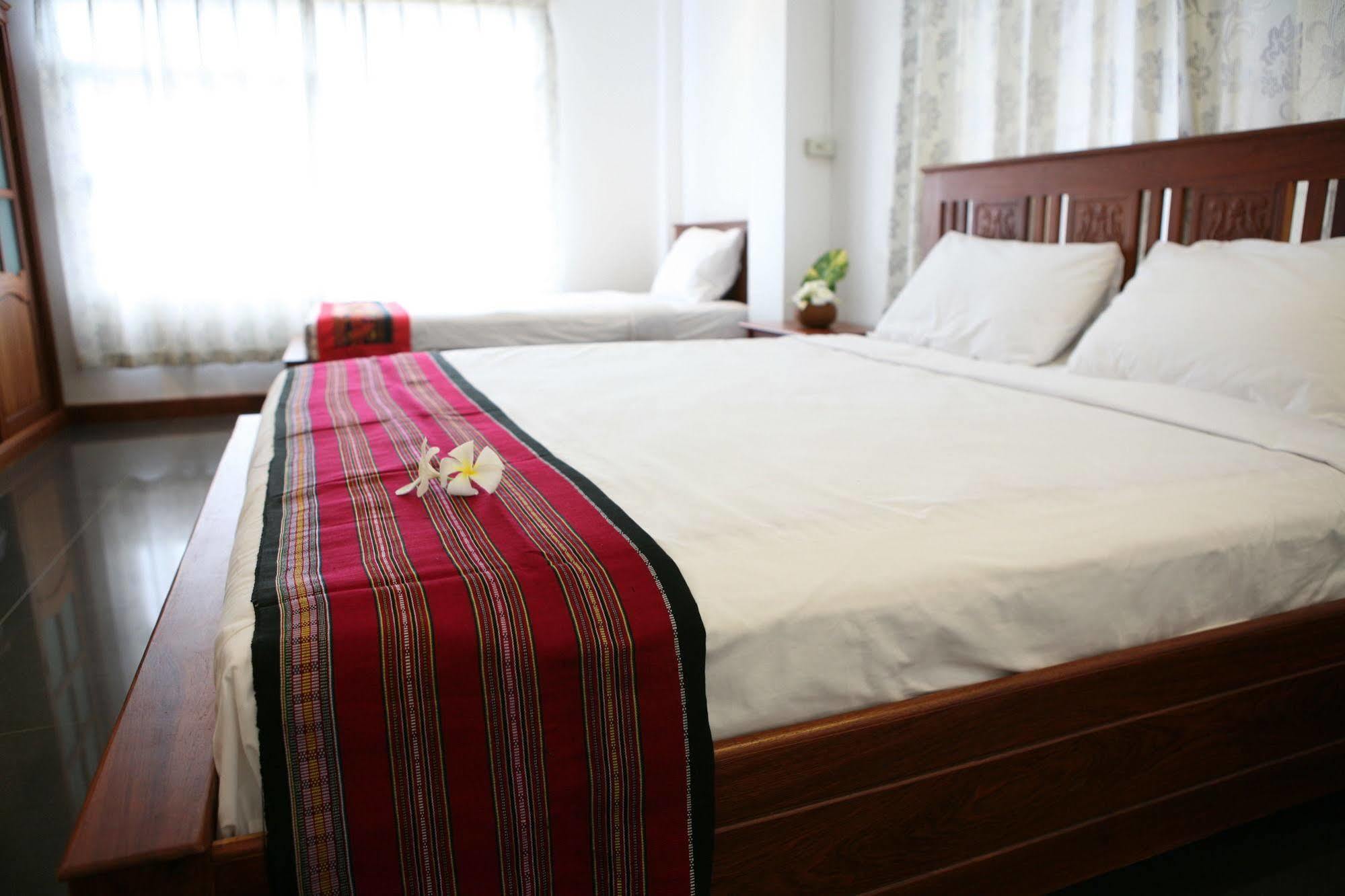 Alisa Guesthouse Paksze Kültér fotó
