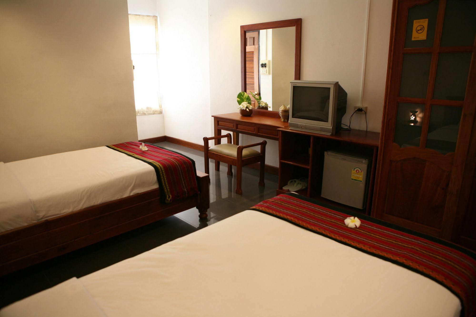 Alisa Guesthouse Paksze Kültér fotó